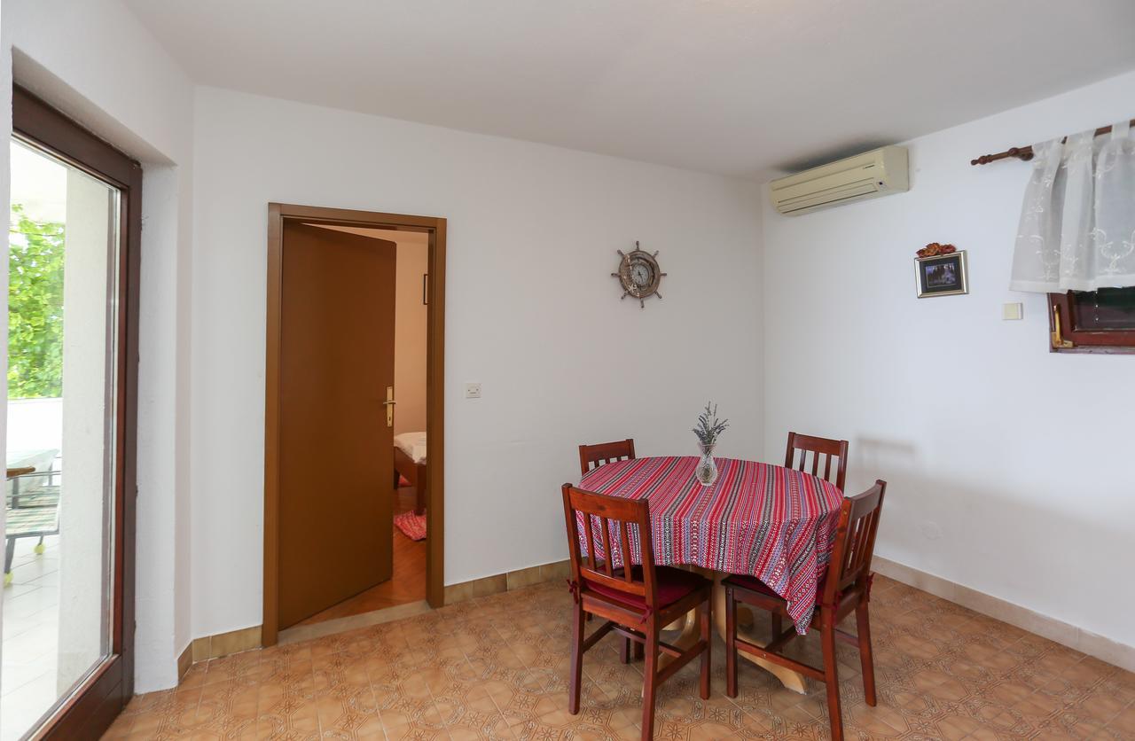Apartment Laguna 1 Bol Exterior photo